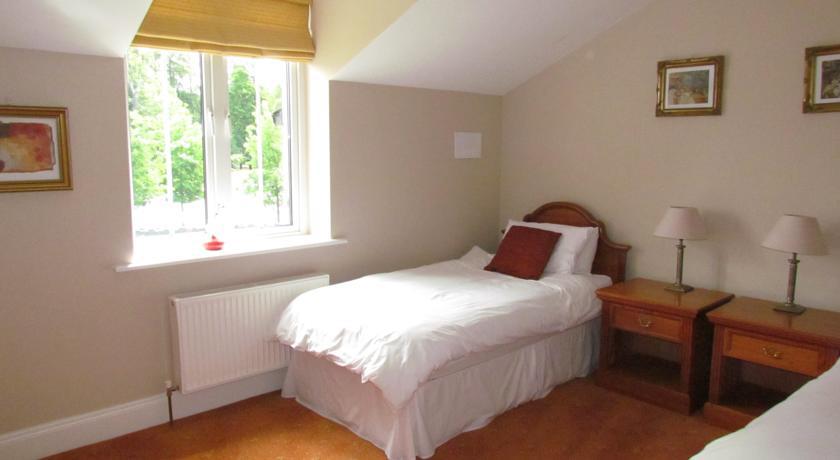 Gate Lodge B&B Портамна Номер фото