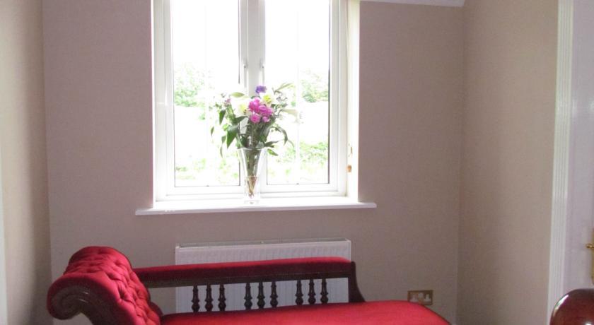 Gate Lodge B&B Портамна Номер фото