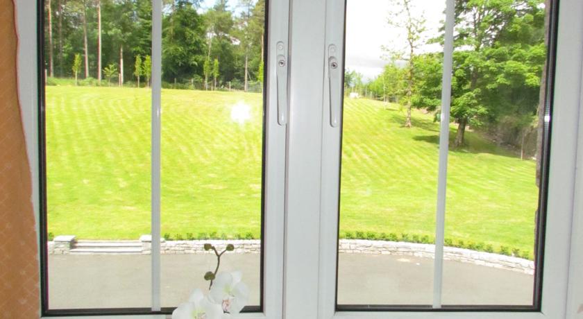 Gate Lodge B&B Портамна Номер фото