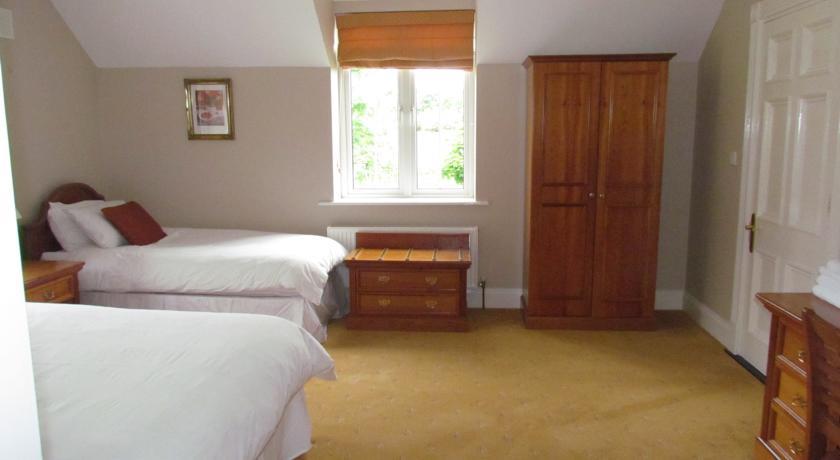 Gate Lodge B&B Портамна Номер фото