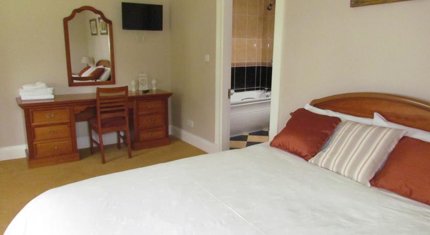 Gate Lodge B&B Портамна Номер фото