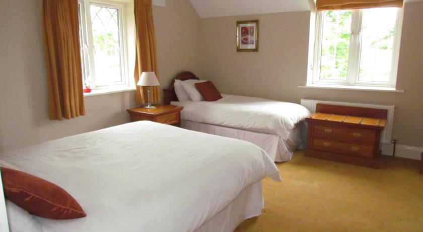 Gate Lodge B&B Портамна Номер фото