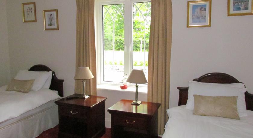 Gate Lodge B&B Портамна Номер фото