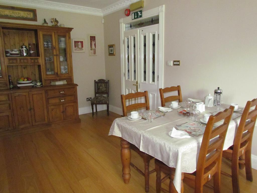 Gate Lodge B&B Портамна Экстерьер фото