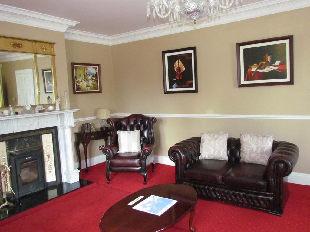 Gate Lodge B&B Портамна Экстерьер фото